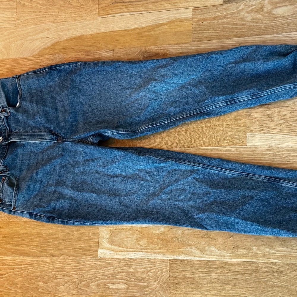 Abercrombie & Fitch Women’s Dark Blue Straight Jeans